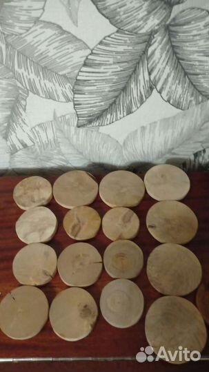 Деревянные спилы берёзы