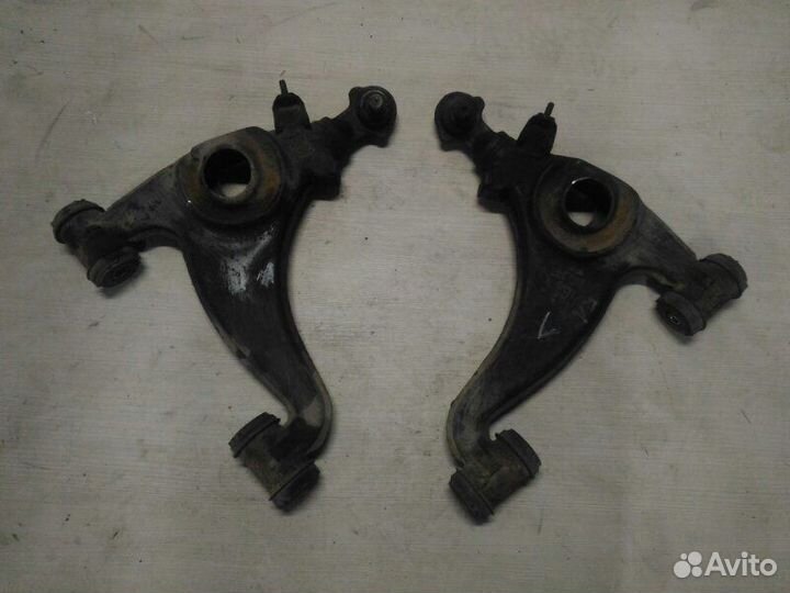 Рычаг подвески передний Mercedes-Benz E-Class W124