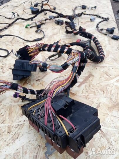 Проводка коса моторная салона Renault Clio 2000