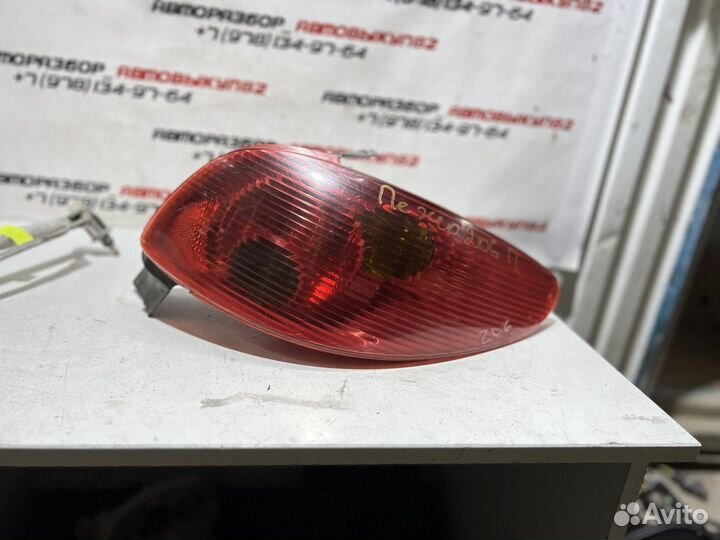 Задний правый фонарь peugeot 206 хэтчбек