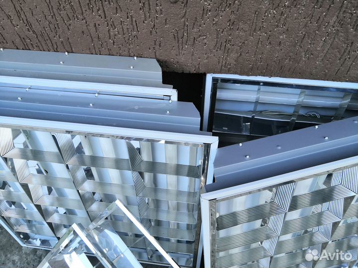 Светильник офисный