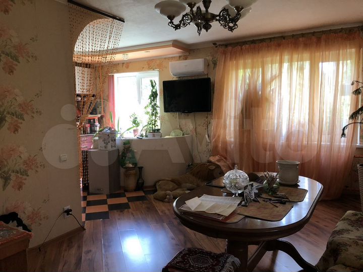 4-к. квартира, 70 м², 1/9 эт.