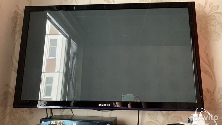 Плазменный телевизор Samsung