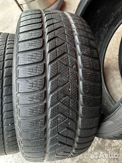 Pirelli Winter Sottozero 255/35 R20 и 285/30 R20 20F