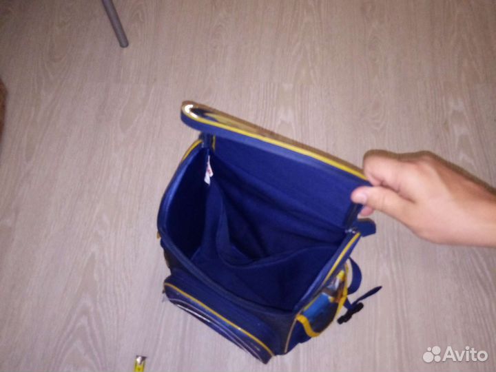 Ранец школьный для мальчика, в отличном состоянии