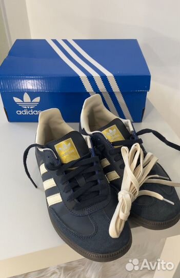 Кроссовки adidas женские 37