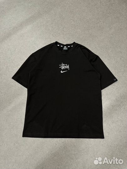 Футболка Nike x Stussy оверсайз