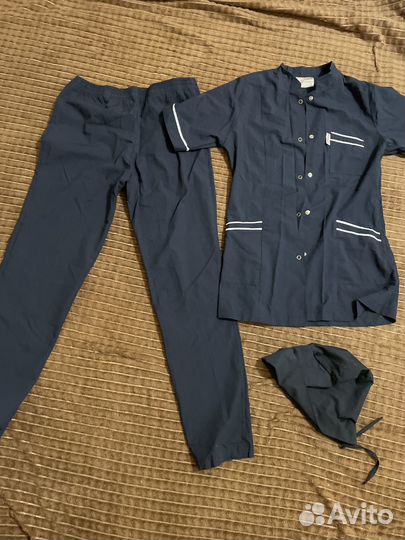 Медицинский костюм женский