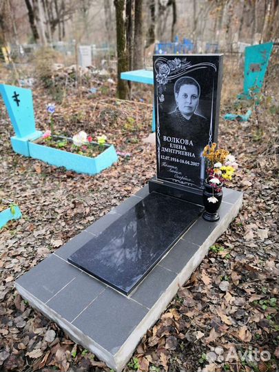 Памятники