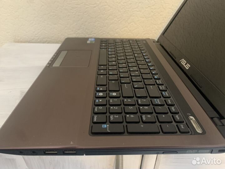 Ноутбук Asus K52JC, i3-2310m, 4GB, 320GB, GT-520