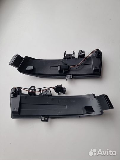 Бегающие поворотники mercedes A B E C S 2008-2018