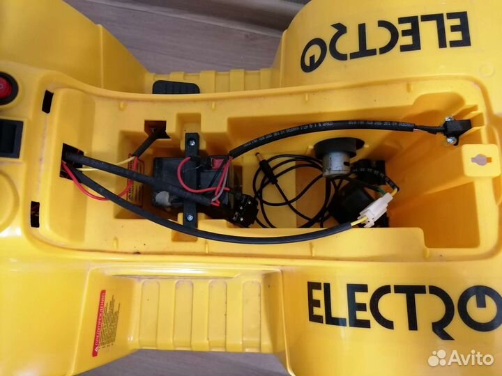 Детский квадроцикл на аккумуляторе бу