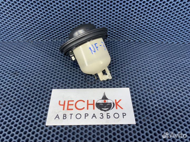 Фланец с топливным фильтром левый Touareg NF