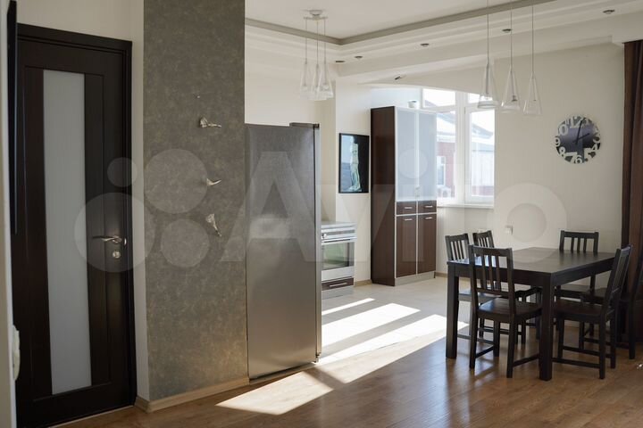 3-к. квартира, 117,3 м², 8/8 эт.