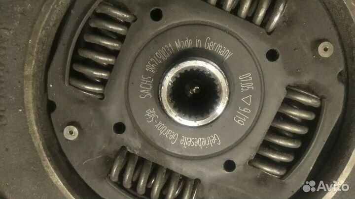 Маховик комплект сцепления гольф3 golf 3