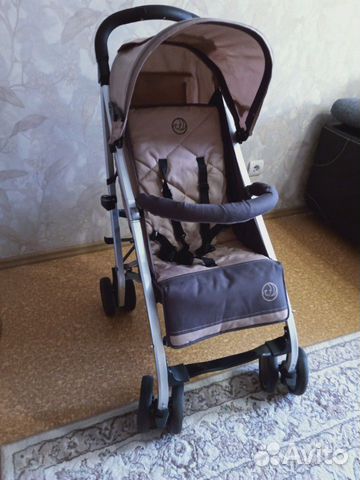 Детская прогулочная коляска