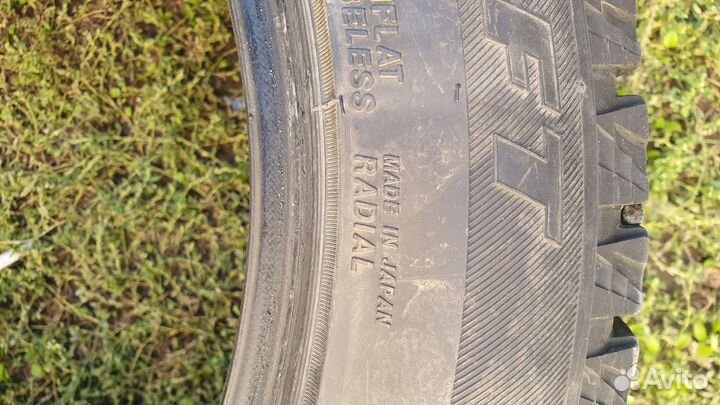 Bridgestone Blizzak RFT 245/50 R18