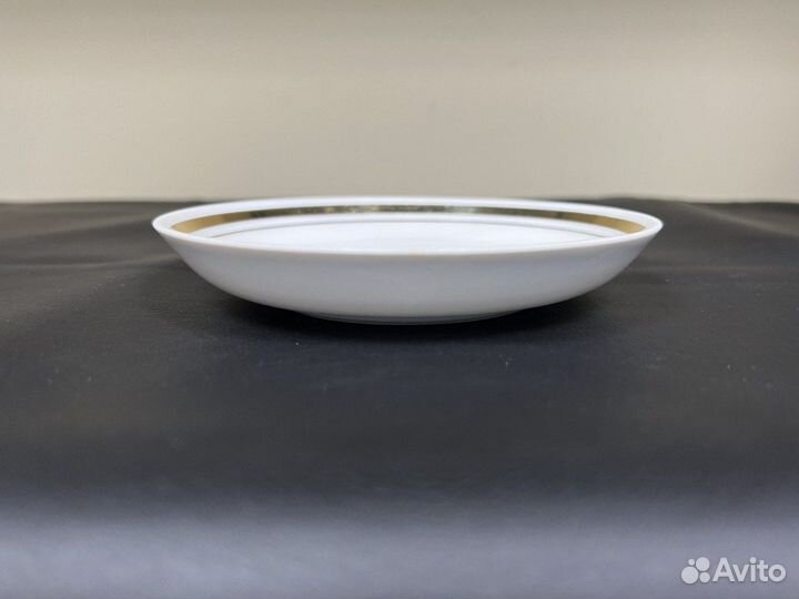 Блюдце с золотым отводом 14,3 см Вербилки