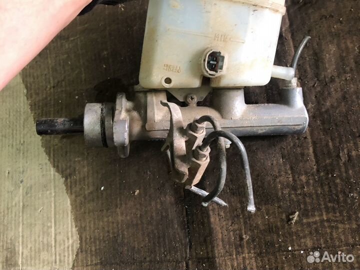 Toyota camry 30 тормозной цилиндр