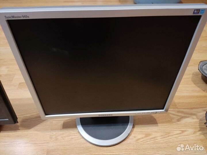 Монитор Samsung 20
