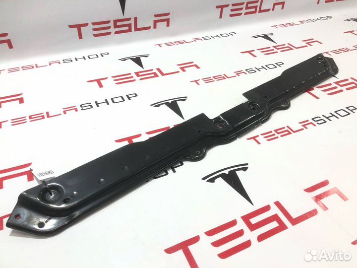 Кронштейн крепления батареи Tesla Model Y 2021