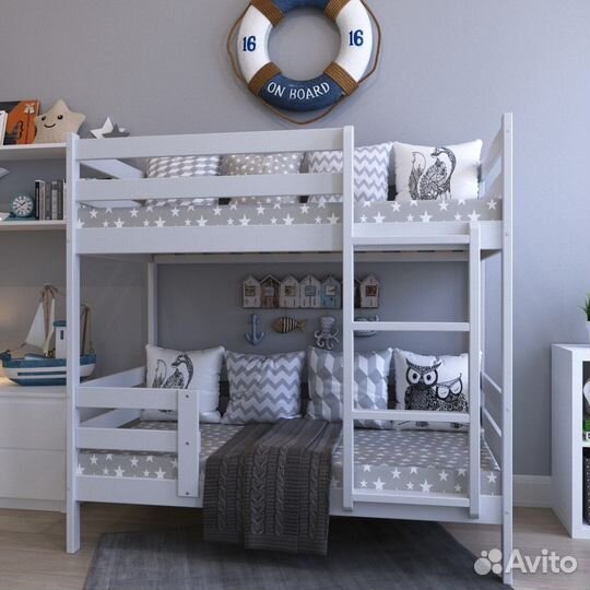 Двухъярусная кровать из массива