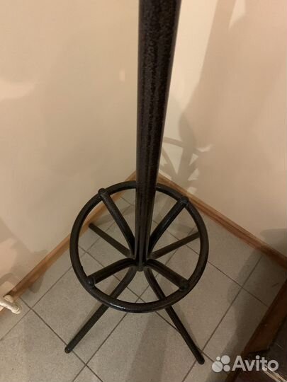 Вешалка напольная металлическая