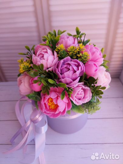Букет из пионов