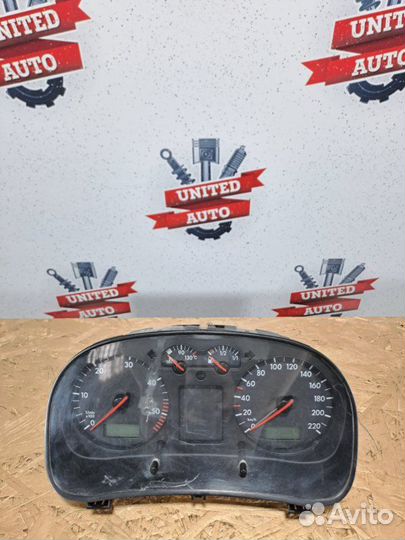 Панель приборов Volkswagen Golf IV 1.9 TDI 2000
