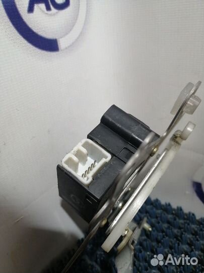 Сервопривод заслонок печки Toyota Vista