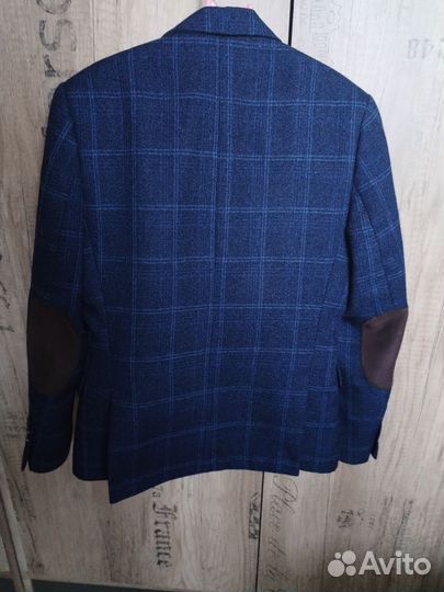 Продам школьный костюм тройка