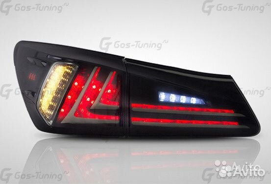 Светодиодные задние фонари на Lexus IS250 IS350