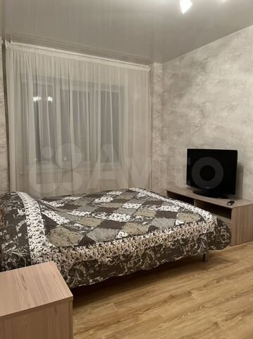 1-к. квартира, 38 м², 4/10 эт.