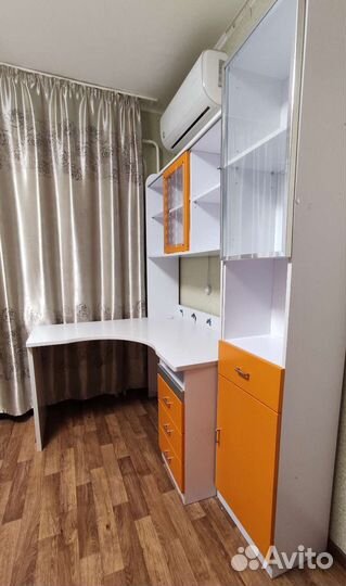 Школьный уголок, компьютерный стол