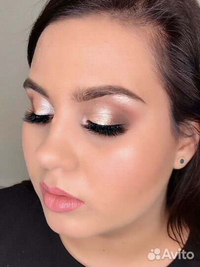 Стилист-визажист (Причёски, укладки, макияж)