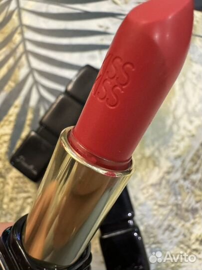 Помада guerlain kiss kiss 567