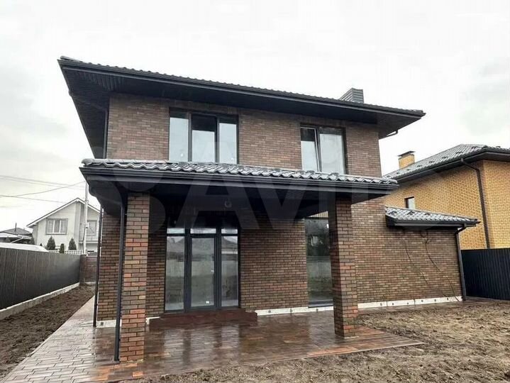 Коттедж 155 м² на участке 10 сот.