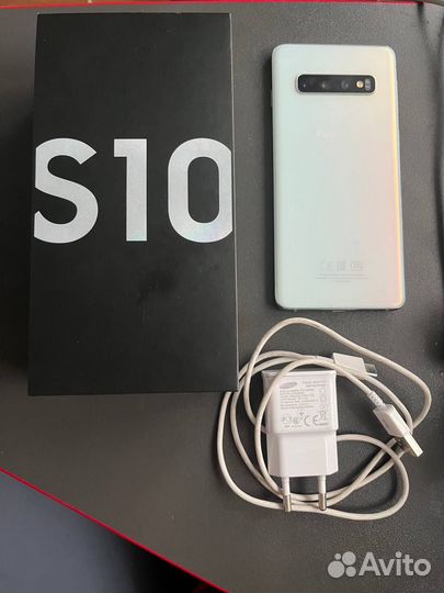 Samsung Galaxy S10, 8/128 ГБ