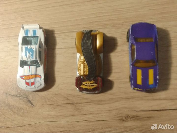 Hot wheels машинки