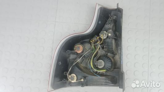 Фонарь задний правый volvo XC90 1 (9AG16MY01)