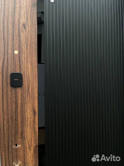 Дверь входная квартирная