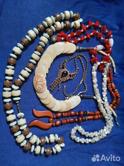 Бусы разные