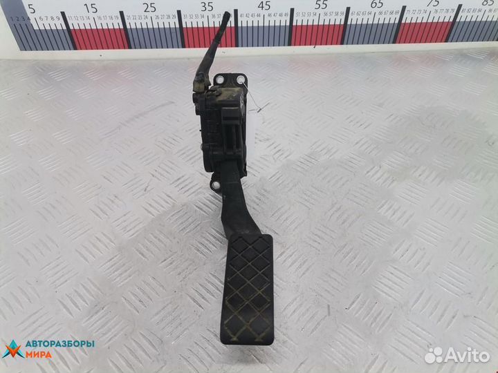 Педаль Volkswagen Transporter T5 2004 7H1721503K