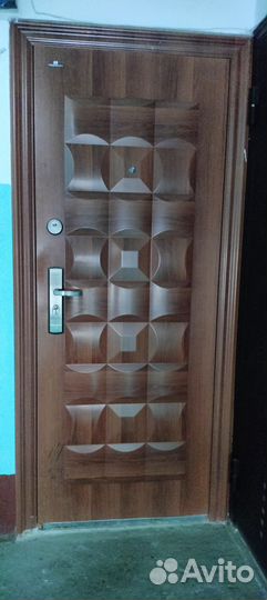 Входная дверь