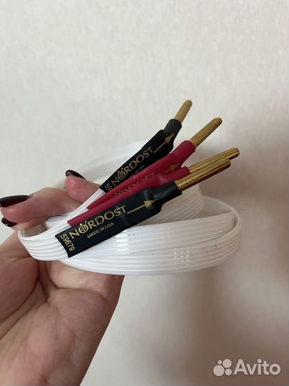 Кабель акустический Nordost White banana