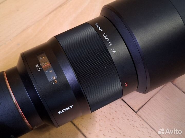 Sony 135mm F1.8 Zeiss объектив супер