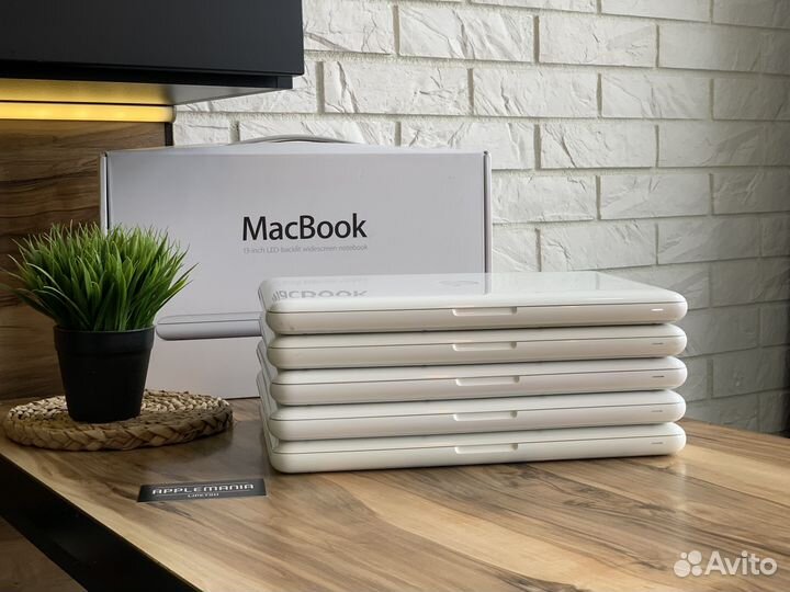 MacBook 13