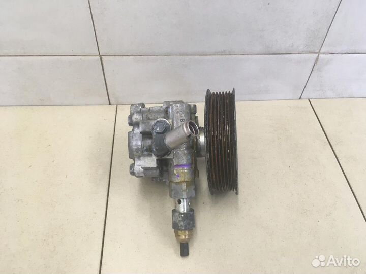 Насос гидроусилителя Hi Lux 2015