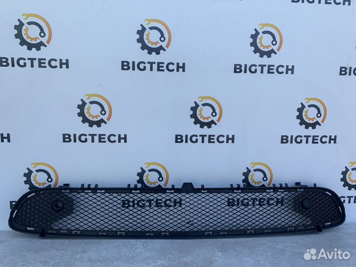 Решетка бампера Mercedes X156 A1568853122