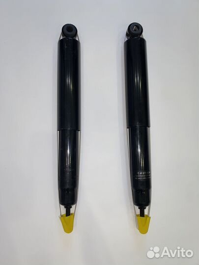 Амортизаторы задние Estima Emina Lucida новые Пара